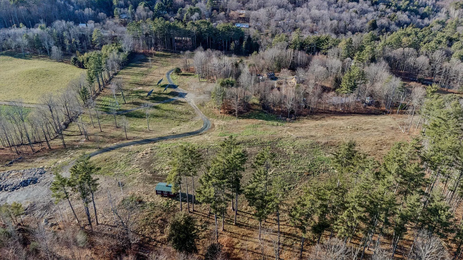 8 Grout Road Hartland VT 05048