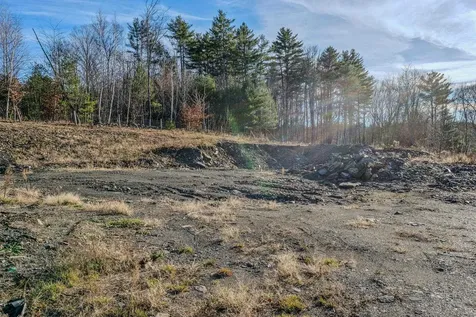 8 Grout Road Hartland VT 05048