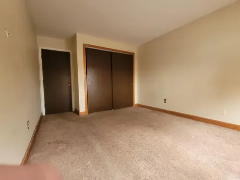 8 Lancelot Court Salem NH 03079