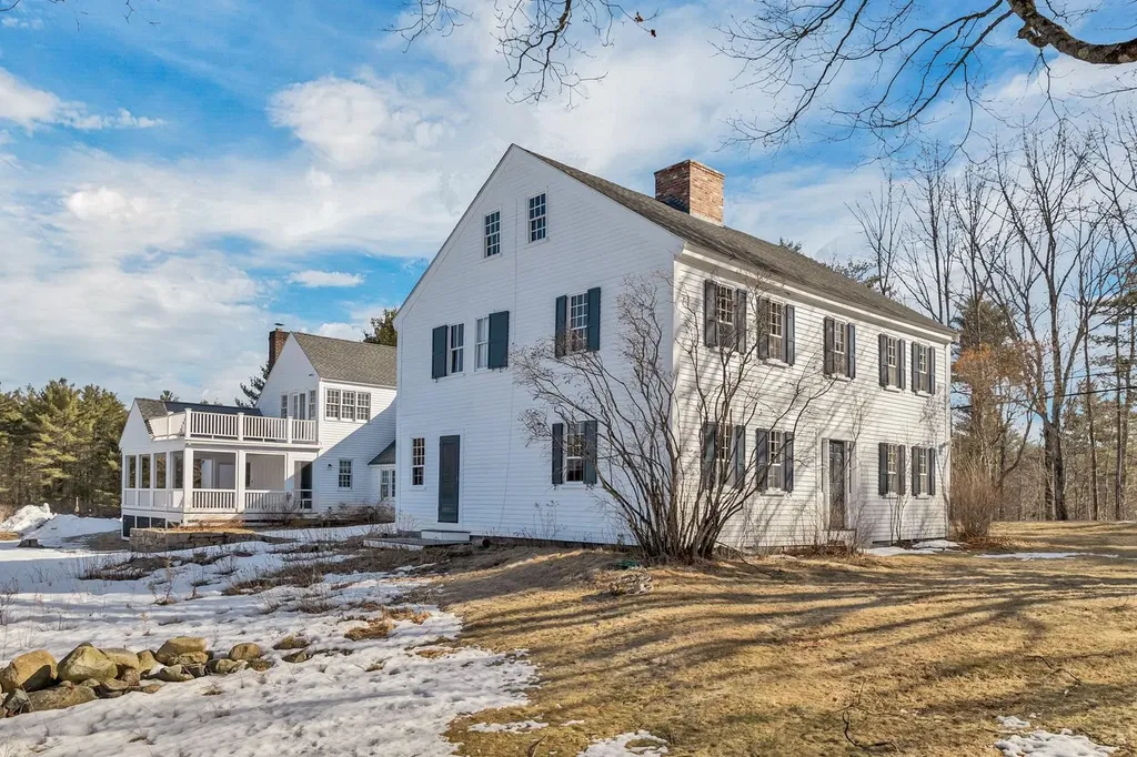 580 Pine Hill Road Wolfeboro NH 03894