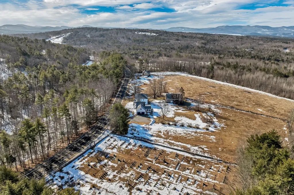 580 Pine Hill Road Wolfeboro NH 03894
