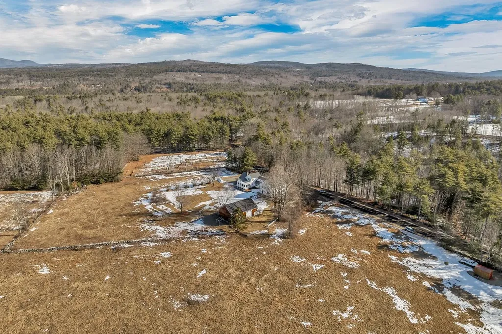 580 Pine Hill Road Wolfeboro NH 03894