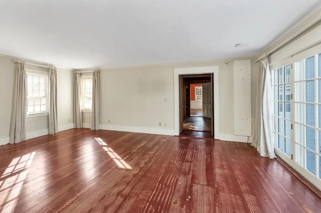 580 Pine Hill Road Wolfeboro NH 03894