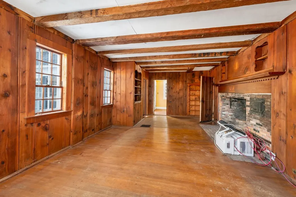 580 Pine Hill Road Wolfeboro NH 03894