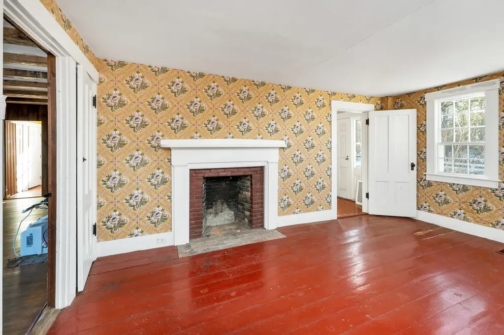 580 Pine Hill Road Wolfeboro NH 03894