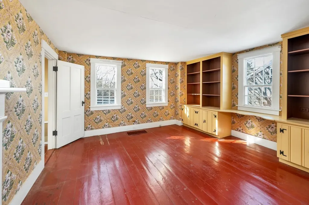 580 Pine Hill Road Wolfeboro NH 03894