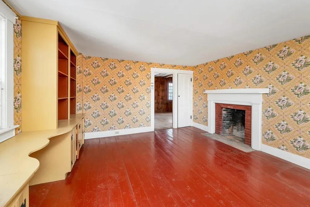580 Pine Hill Road Wolfeboro NH 03894