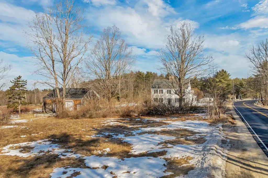 580 Pine Hill Road Wolfeboro NH 03894