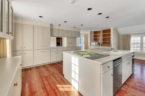 580 Pine Hill Road Wolfeboro NH 03894