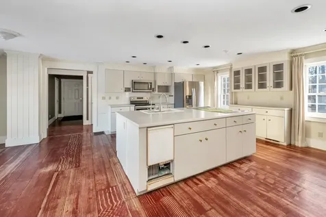 580 Pine Hill Road Wolfeboro NH 03894