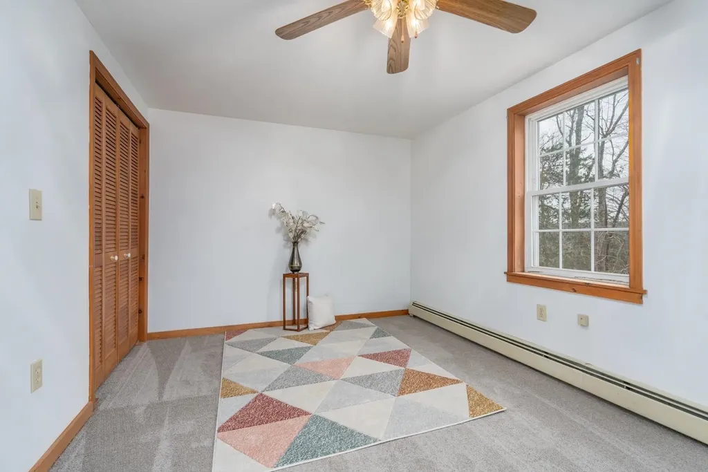 141 Raymond Road Deerfield NH 03037