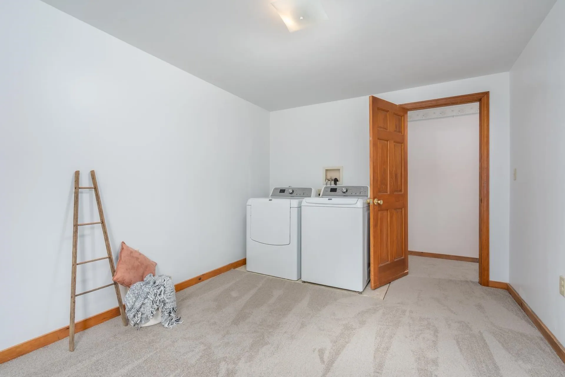 141 Raymond Road Deerfield NH 03037