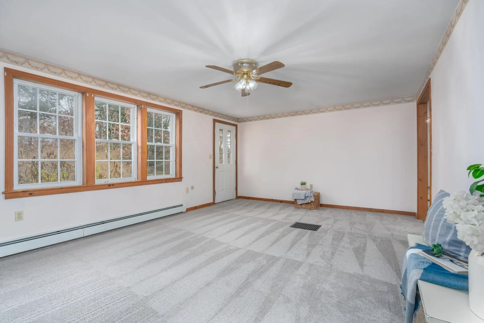 141 Raymond Road Deerfield NH 03037