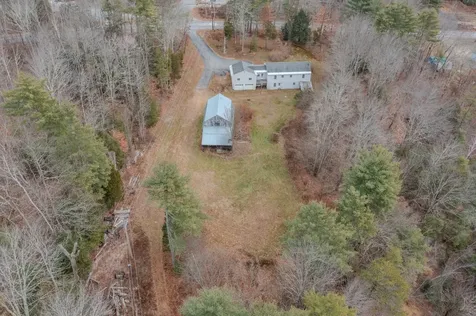 141 Raymond Road Deerfield NH 03037