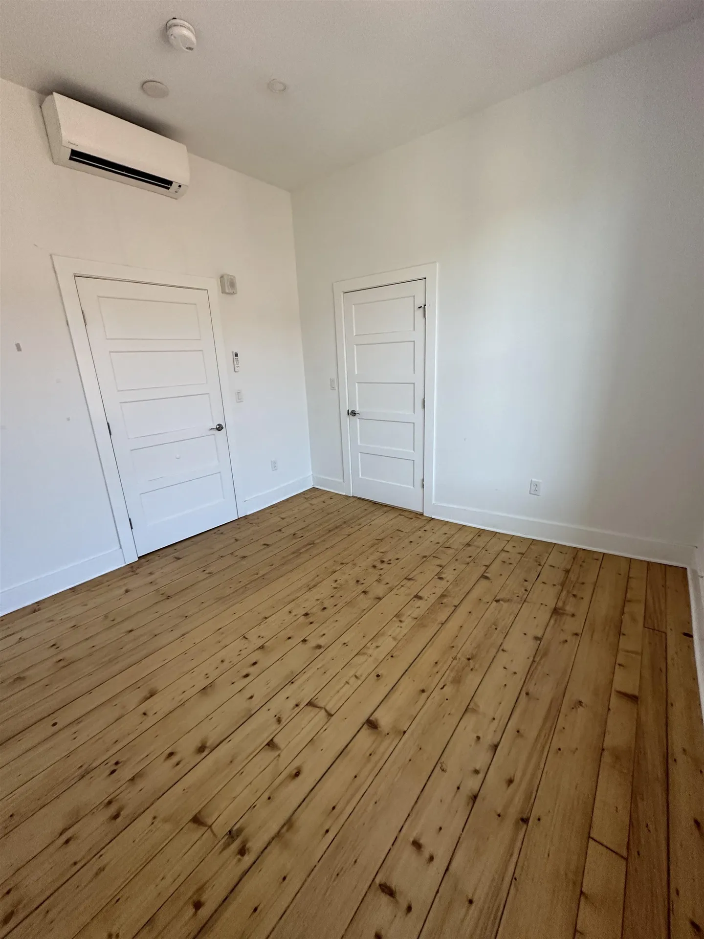 4 Elliot Street Brattleboro VT 05301