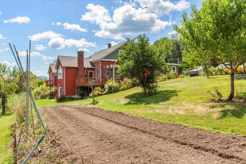 1594 Vt Route 7a Shaftsbury VT 05262