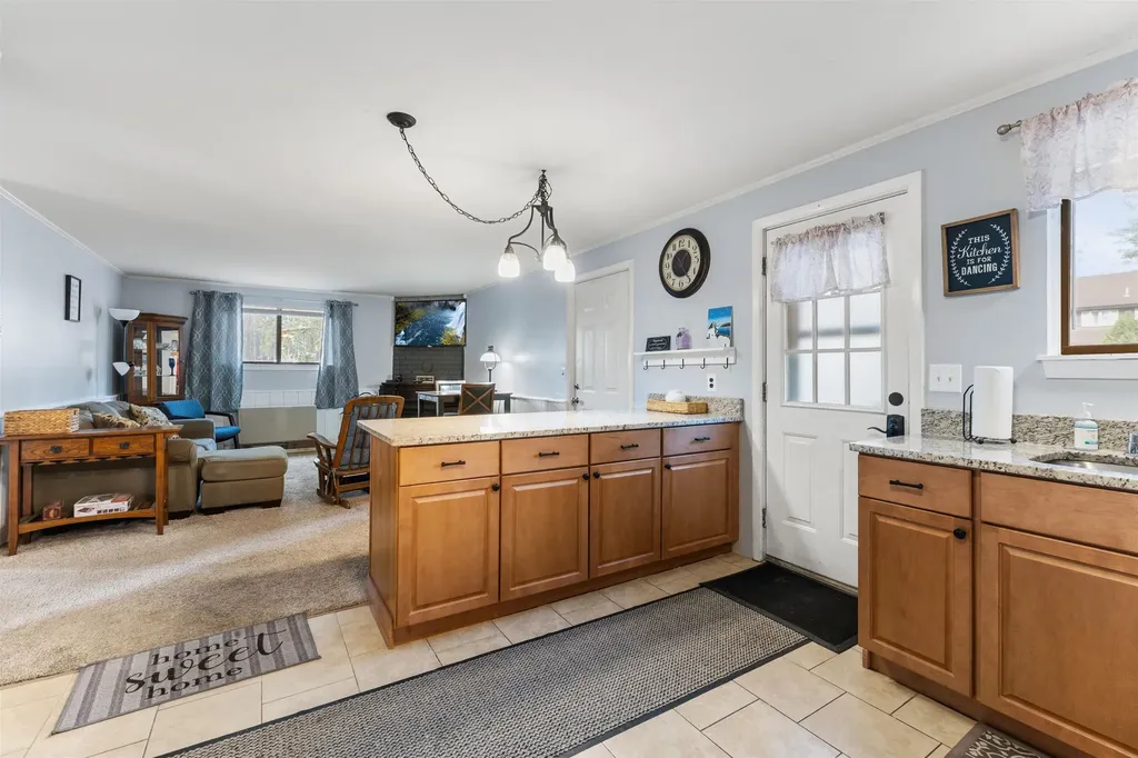 42 Wylie Court Conway NH 03818