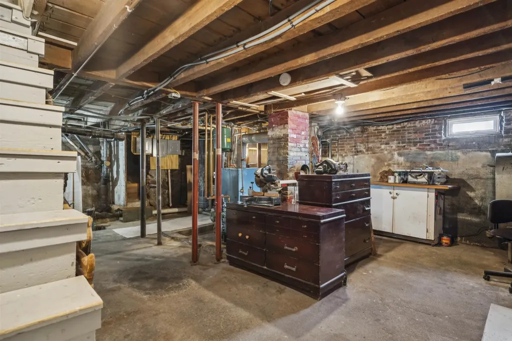 24 Parker Street Laconia NH 03246