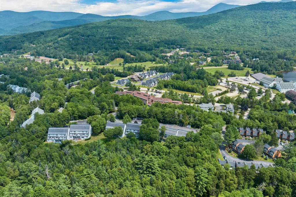 23 Black Bear Road Waterville Valley NH 03215