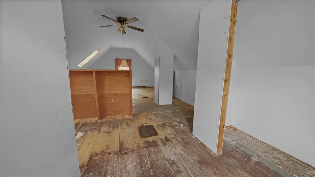 105 Clement Hill Road Hopkinton NH 03229