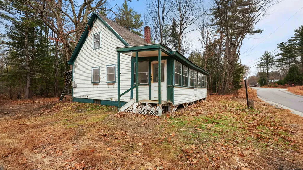 105 Clement Hill Road Hopkinton NH 03229