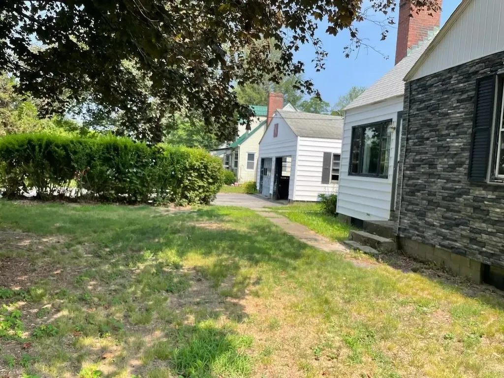 814 Brattleboro Road Hinsdale NH 03451