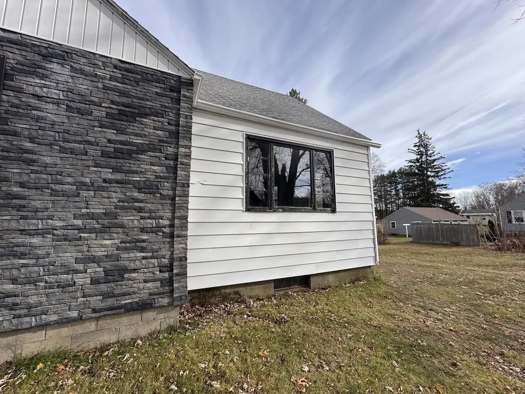 814 Brattleboro Road Hinsdale NH 03451