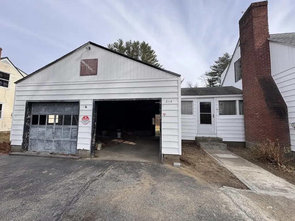814 Brattleboro Road Hinsdale NH 03451