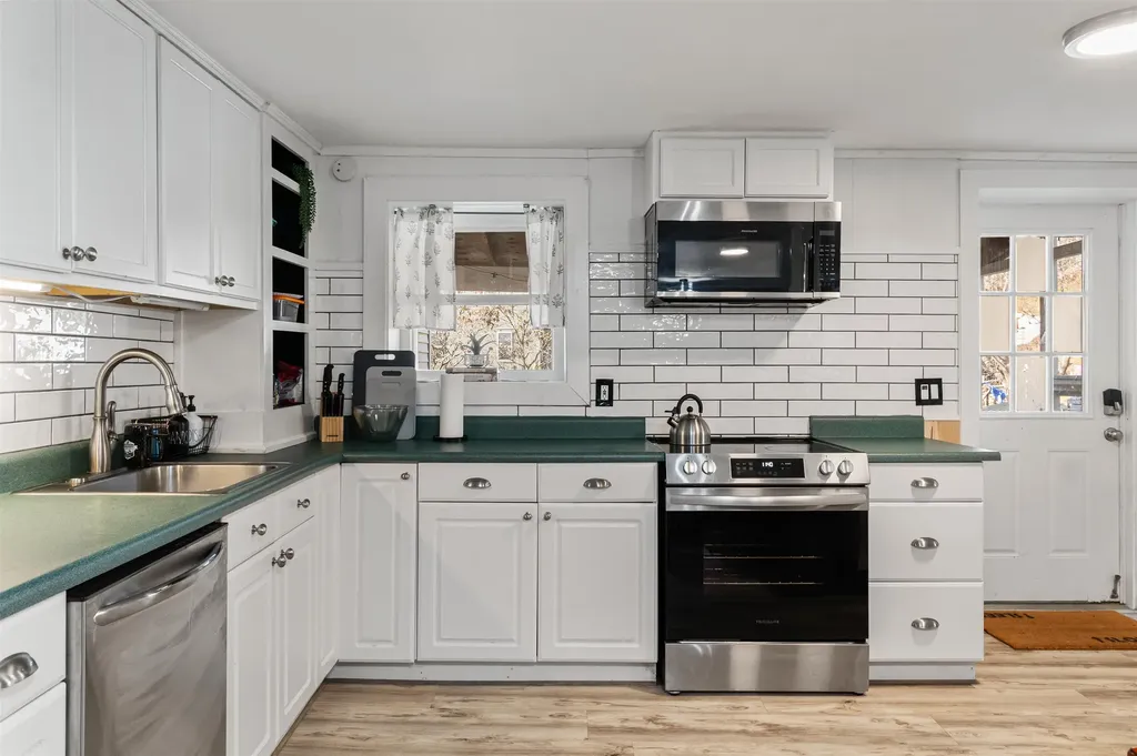 7137 Us Route 4 Bridgewater VT 05034