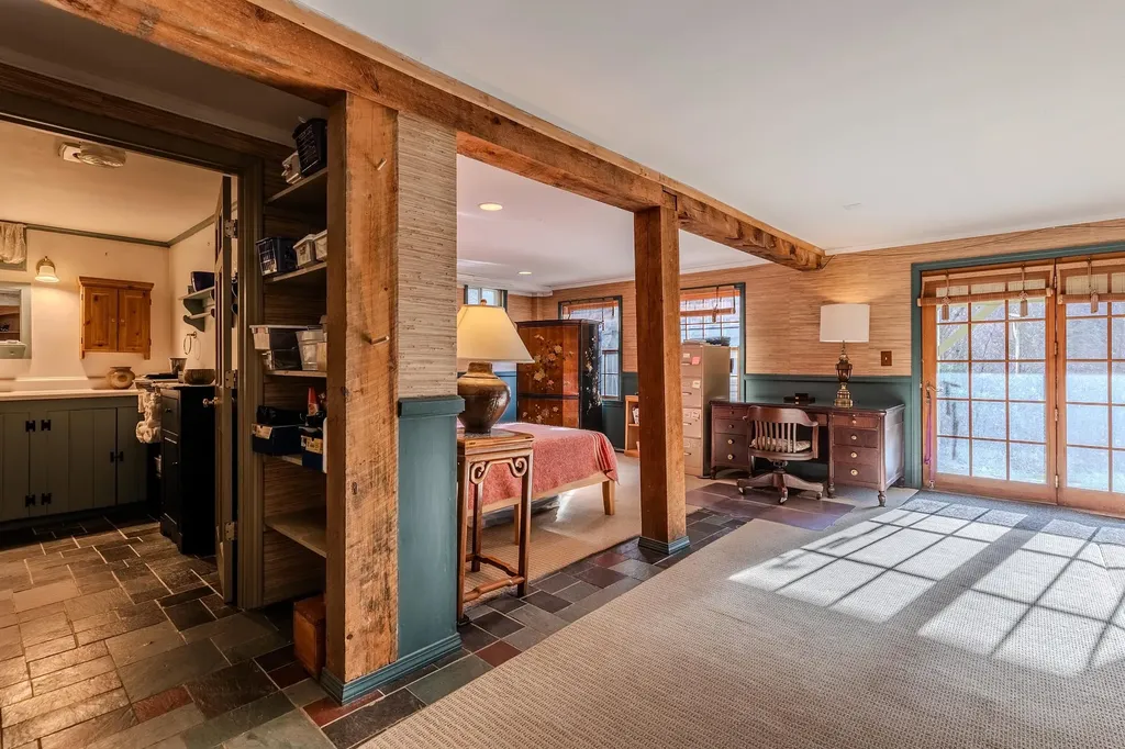 1098 West Sandgate Road Sandgate VT 05250