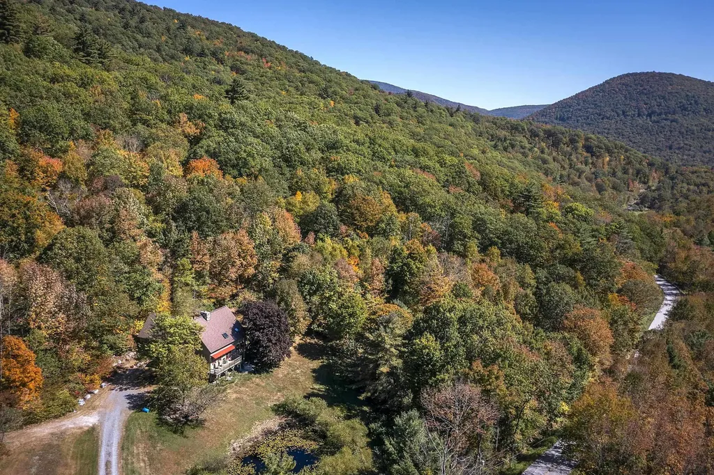 1098 West Sandgate Road Sandgate VT 05250