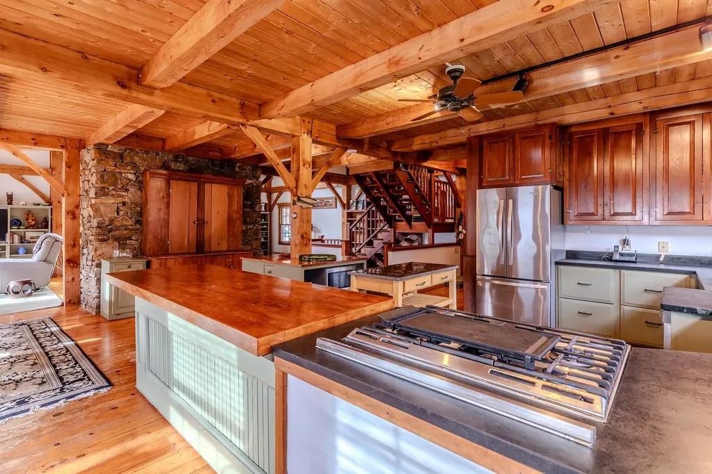 1098 West Sandgate Road Sandgate VT 05250