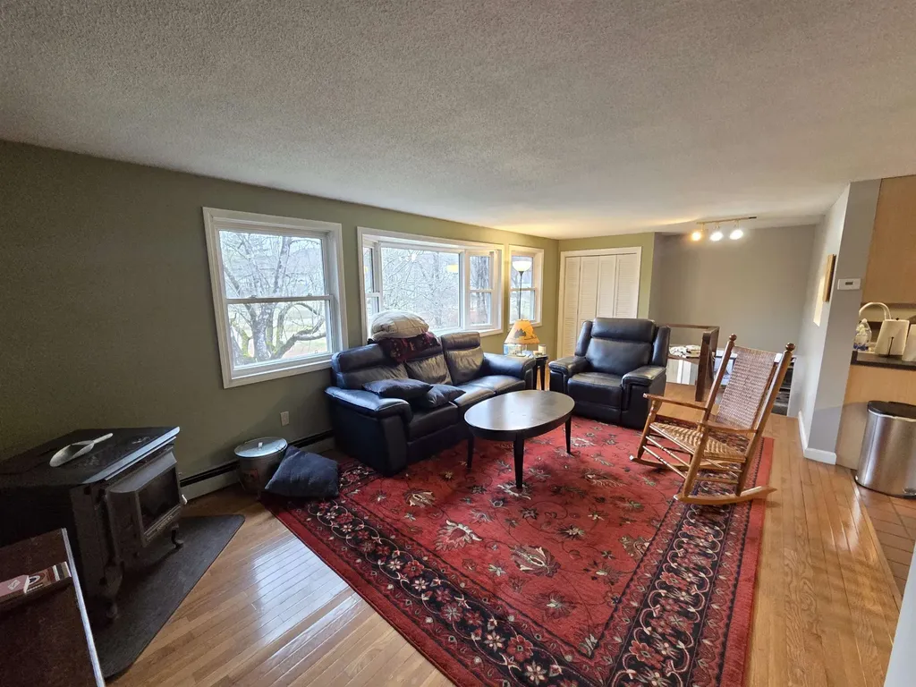 15 Broomstick Lane Campton NH 03223