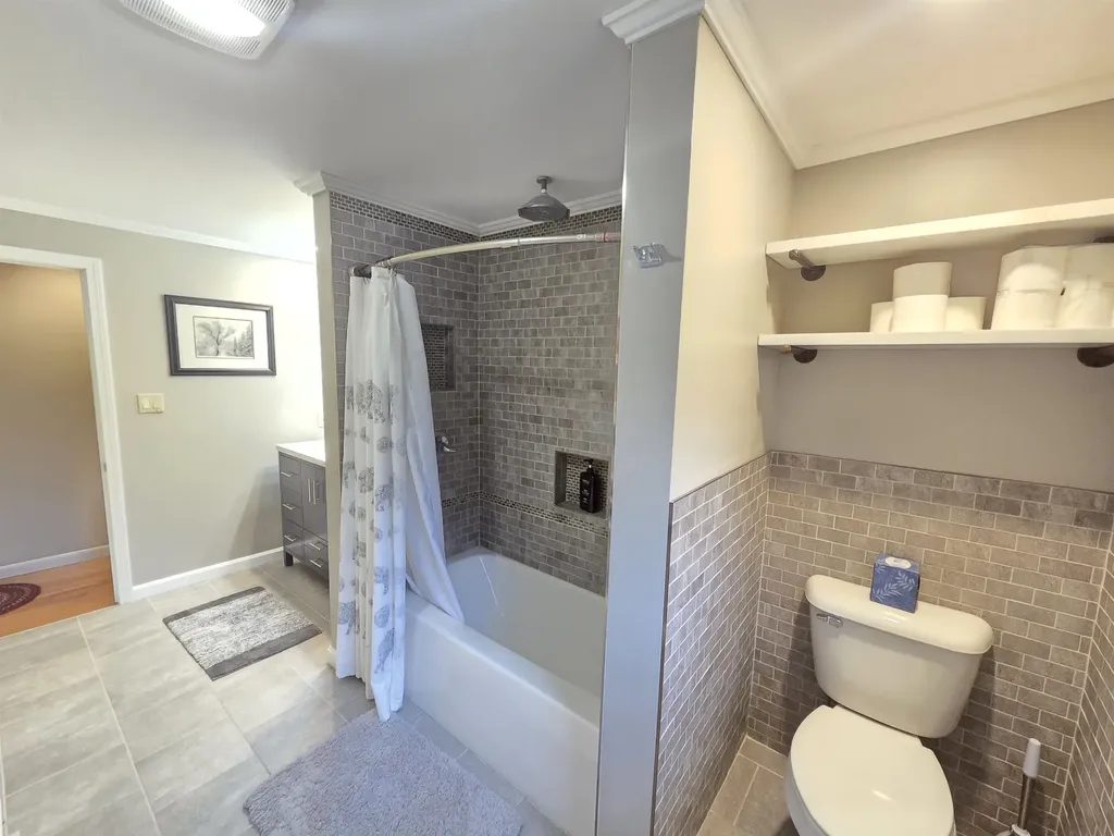 15 Broomstick Lane Campton NH 03223