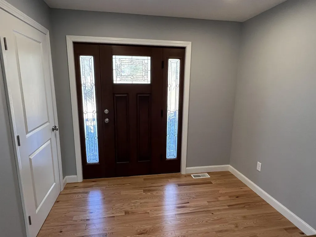 47 Long Hill Road Raymond NH 03077