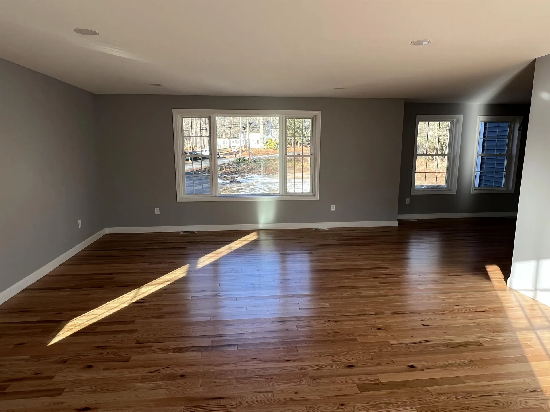 47 Long Hill Road Raymond NH 03077