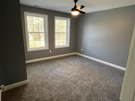 47 Long Hill Road Raymond NH 03077