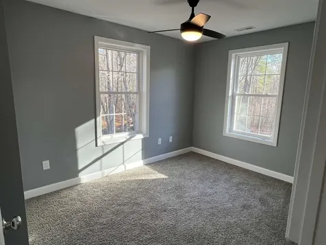 47 Long Hill Road Raymond NH 03077