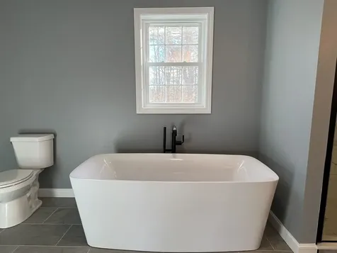 47 Long Hill Road Raymond NH 03077