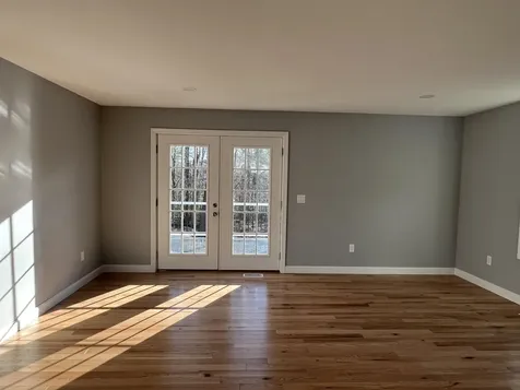 47 Long Hill Road Raymond NH 03077