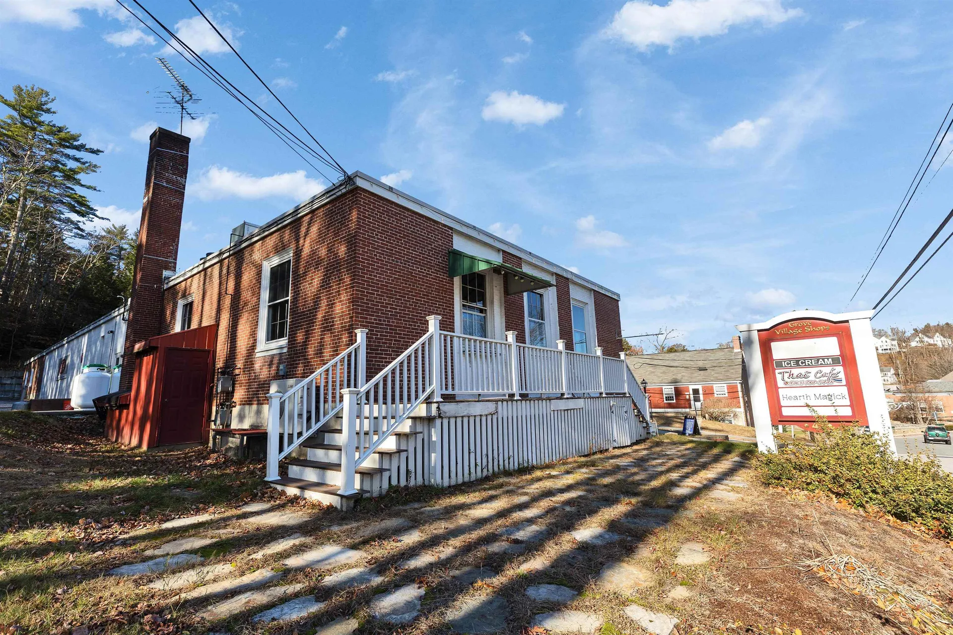 43 Grove Street Peterborough NH 03458