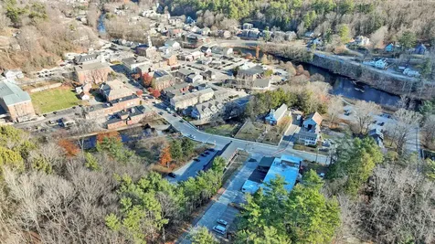 43 Grove Street Peterborough NH 03458