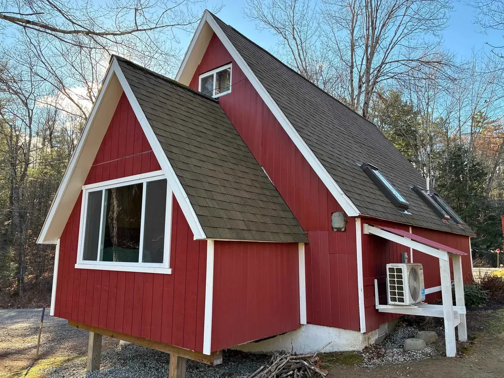 11 Red Sleigh Road Campton NH 03223