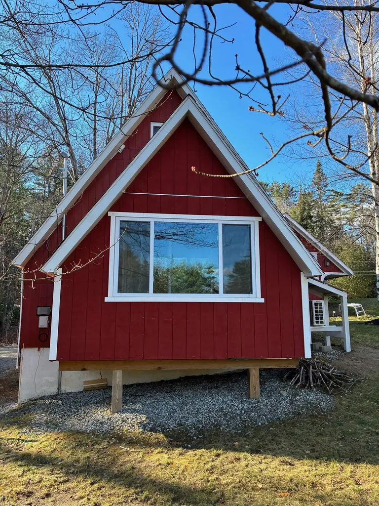 11 Red Sleigh Road Campton NH 03223