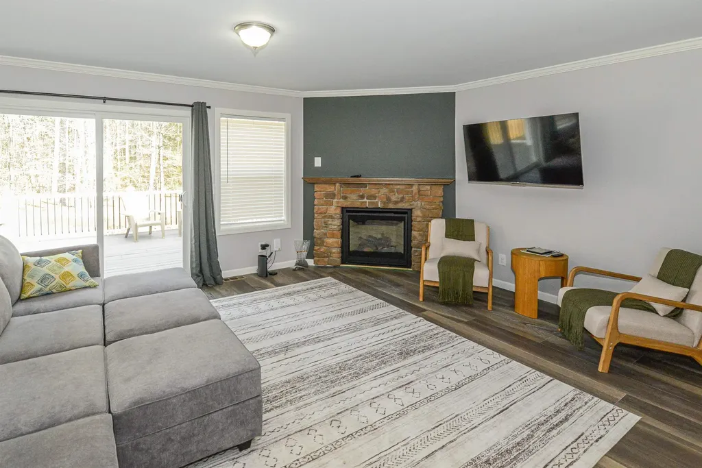 1440 East Conway Road Conway NH 03813