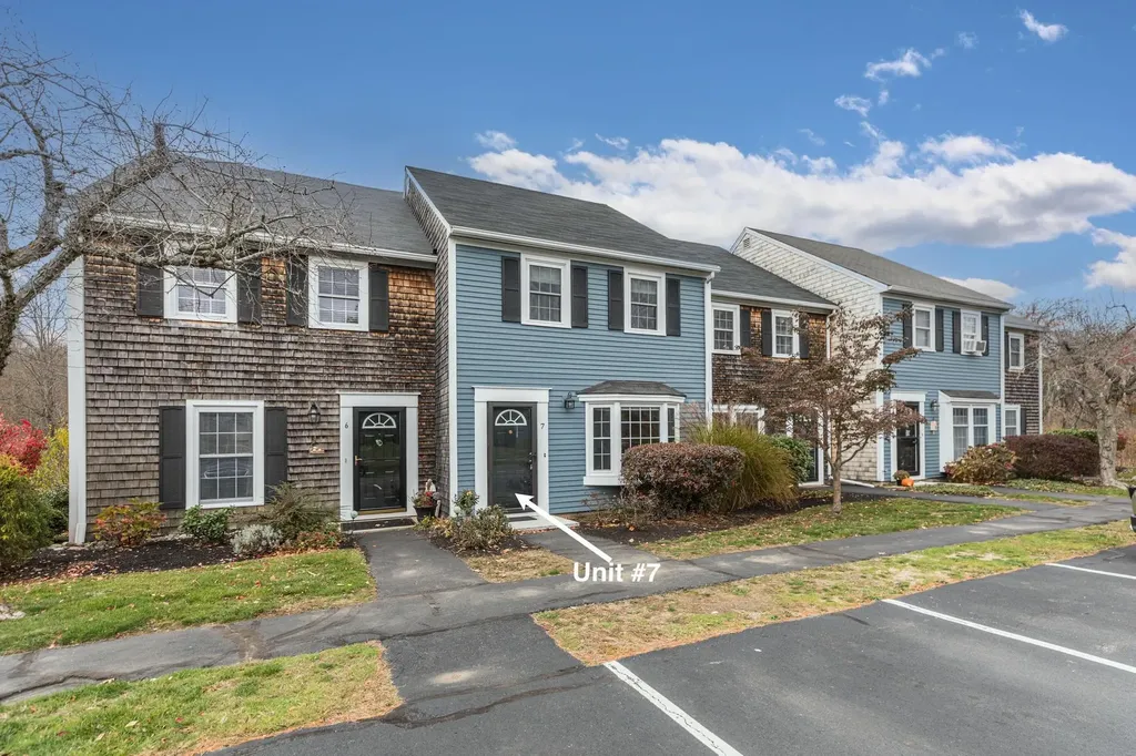 1275 Maplewood Avenue Portsmouth NH 03801