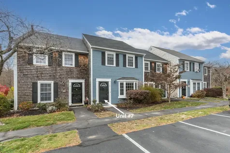 1275 Maplewood Avenue Portsmouth NH 03801