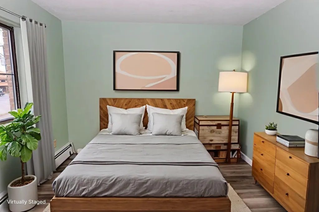 126 Mammoth Road Hooksett NH 03106