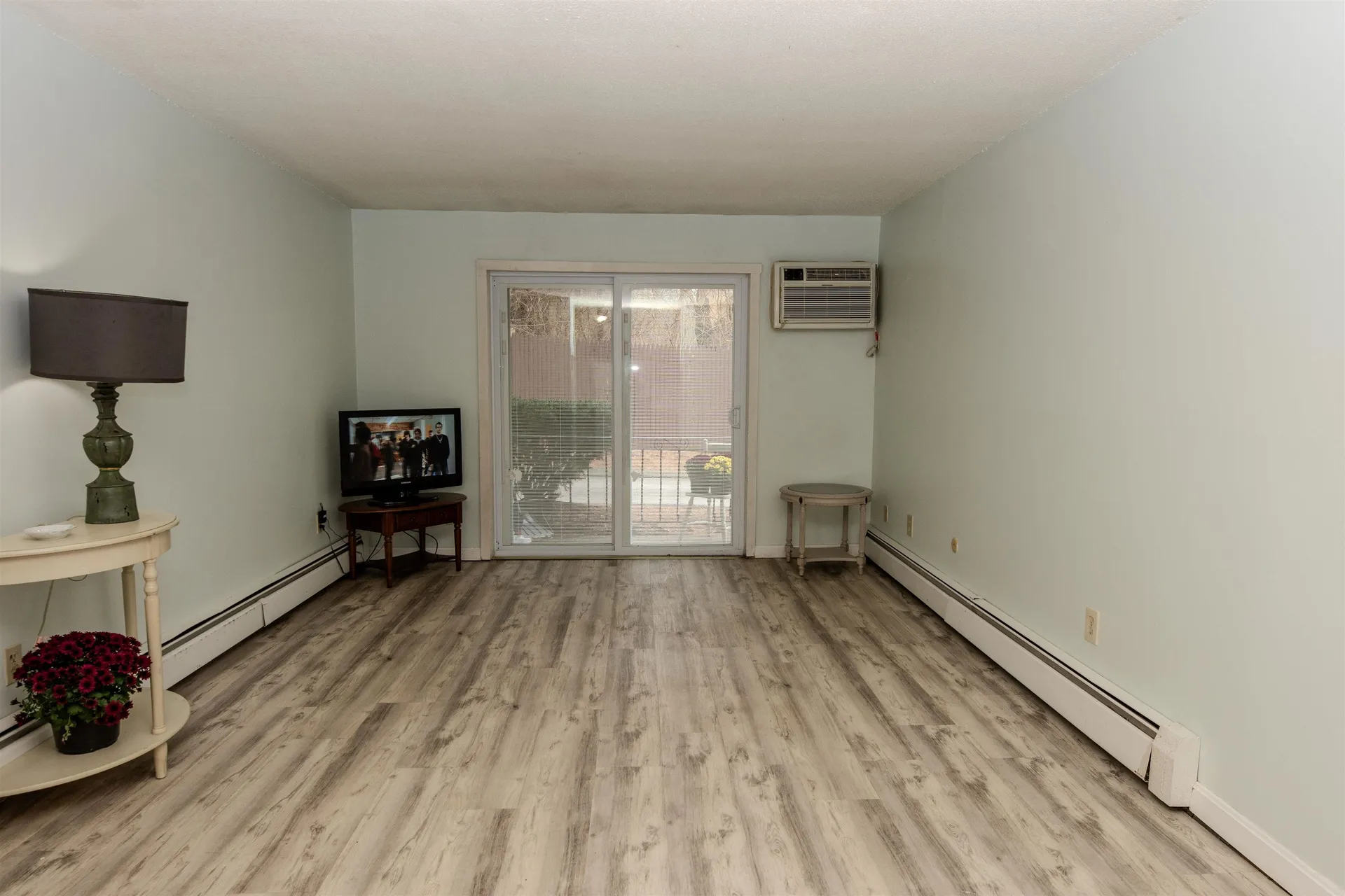 126 Mammoth Road Hooksett NH 03106