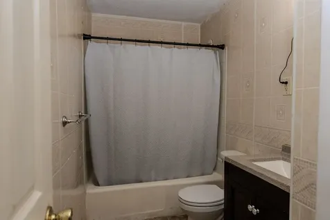 126 Mammoth Road Hooksett NH 03106